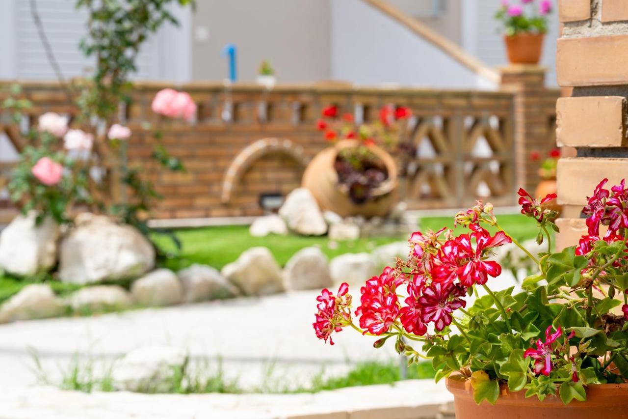 Asteri Studios กาลามากี ภายนอก รูปภาพ